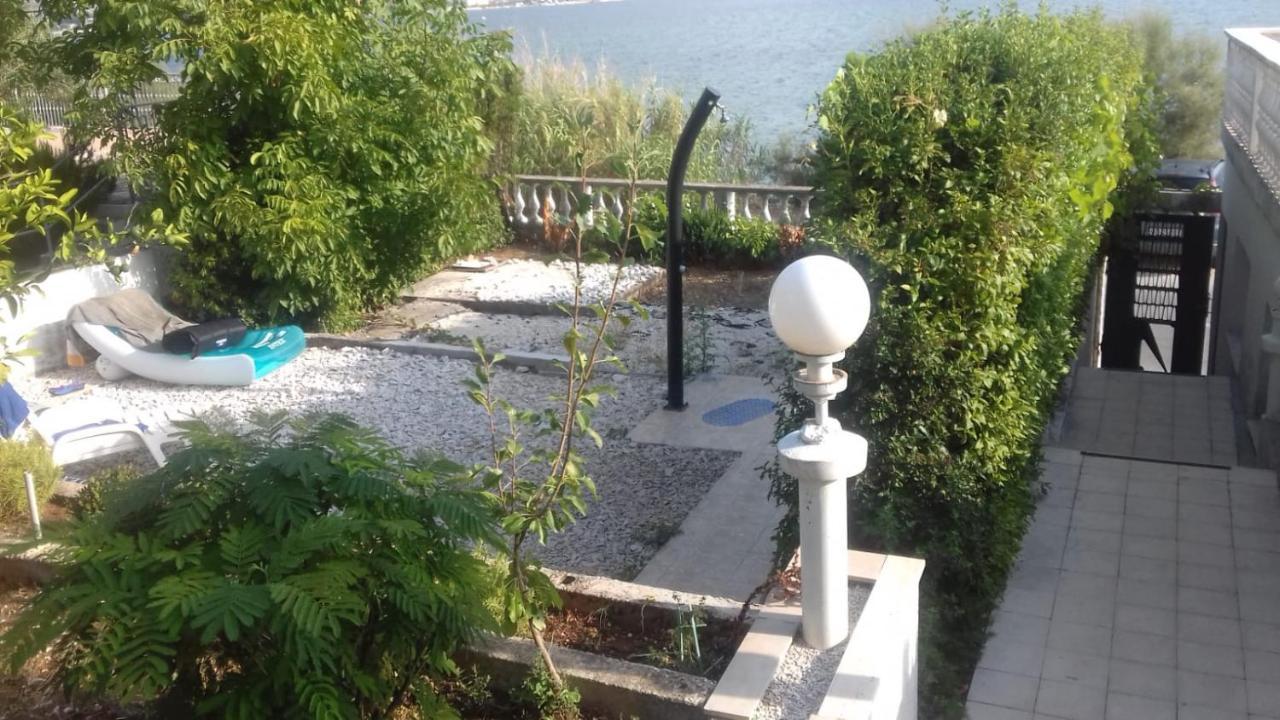 Villa Fjaba - By The Sea - With The Big Terraces & Great Sea View 特罗吉尔 外观 照片