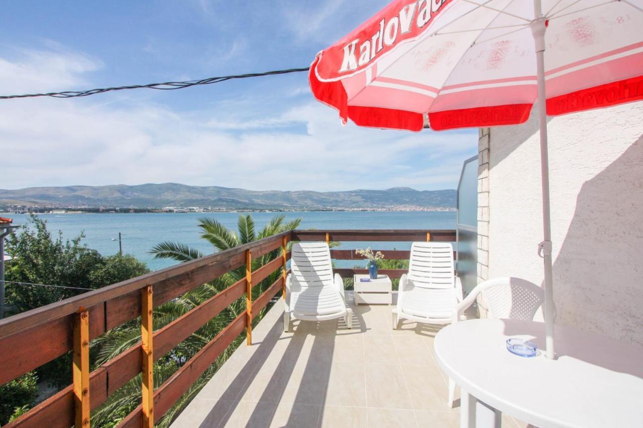 Villa Fjaba - By The Sea - With The Big Terraces & Great Sea View 特罗吉尔 外观 照片