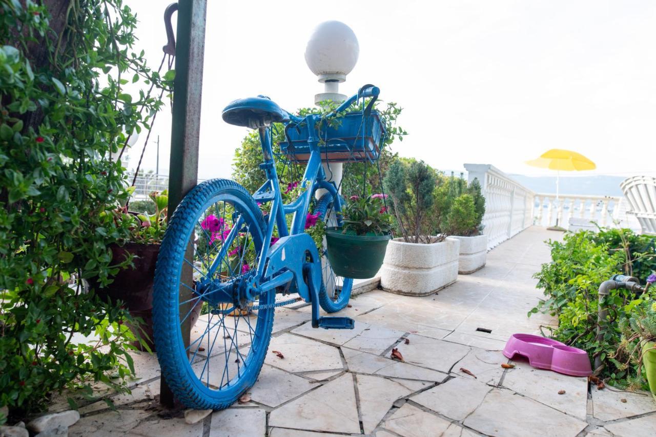 Villa Fjaba - By The Sea - With The Big Terraces & Great Sea View 特罗吉尔 外观 照片