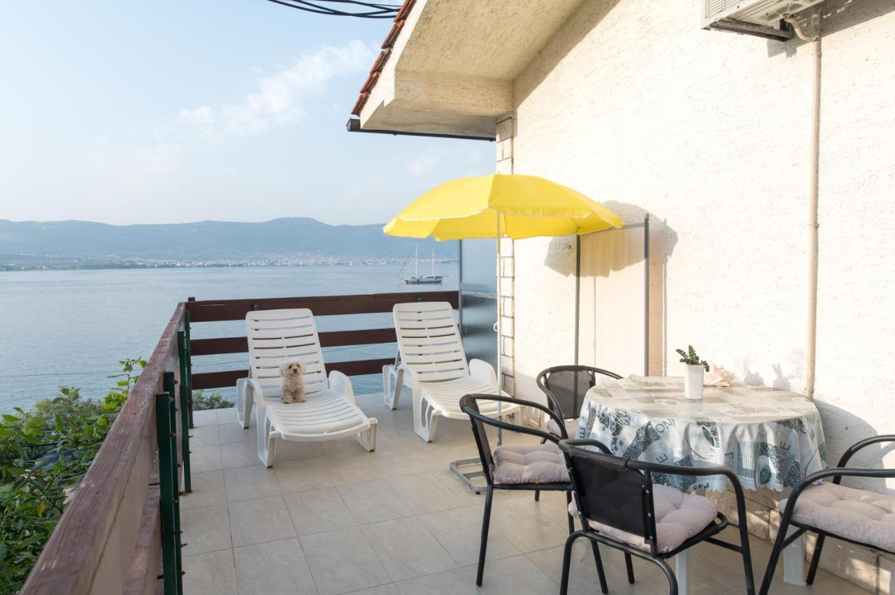 Villa Fjaba - By The Sea - With The Big Terraces & Great Sea View 特罗吉尔 外观 照片