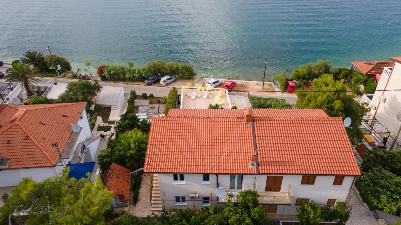 Villa Fjaba - By The Sea - With The Big Terraces & Great Sea View 特罗吉尔 外观 照片