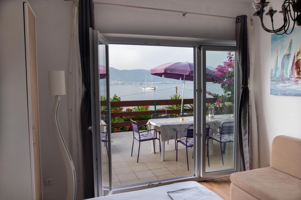 Villa Fjaba - By The Sea - With The Big Terraces & Great Sea View 特罗吉尔 外观 照片