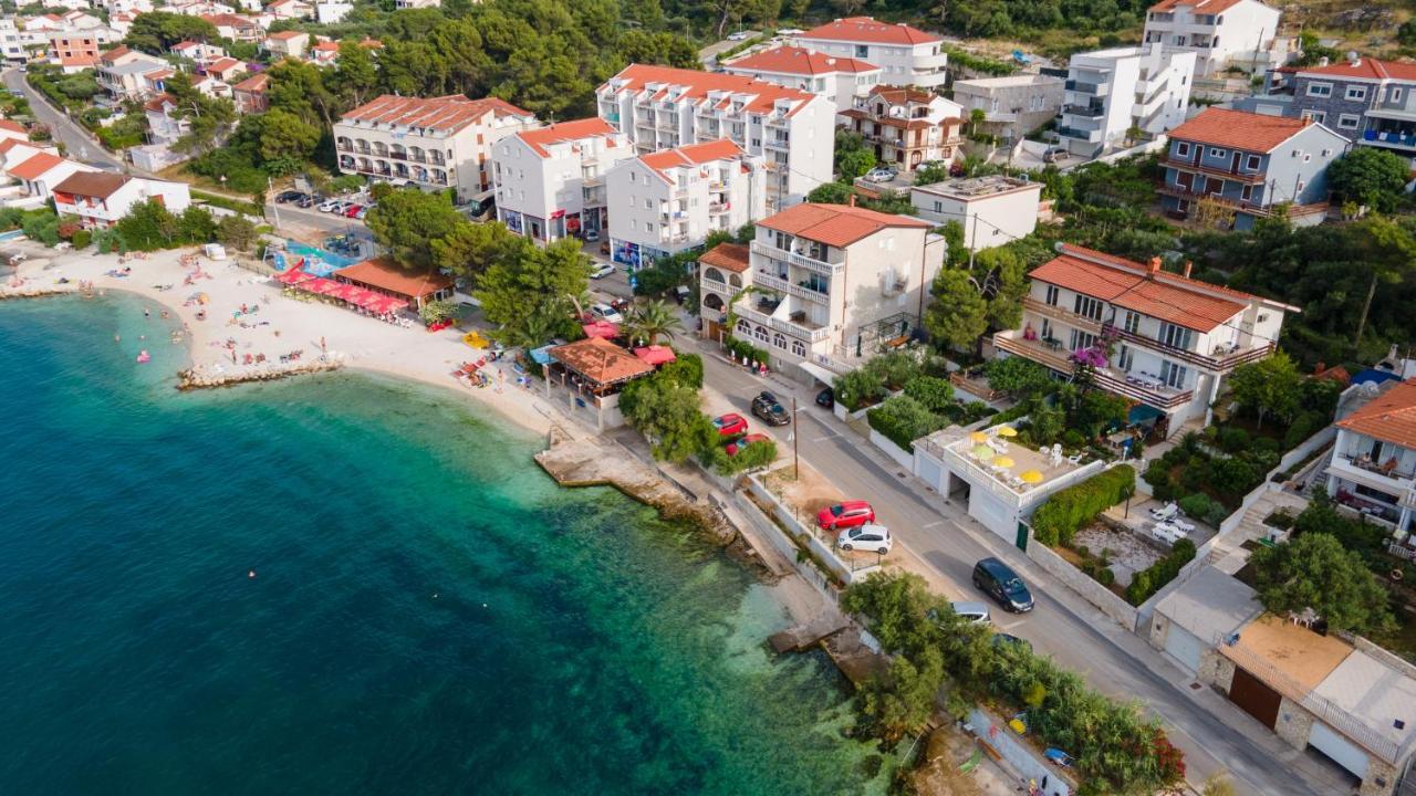 Villa Fjaba - By The Sea - With The Big Terraces & Great Sea View 特罗吉尔 外观 照片