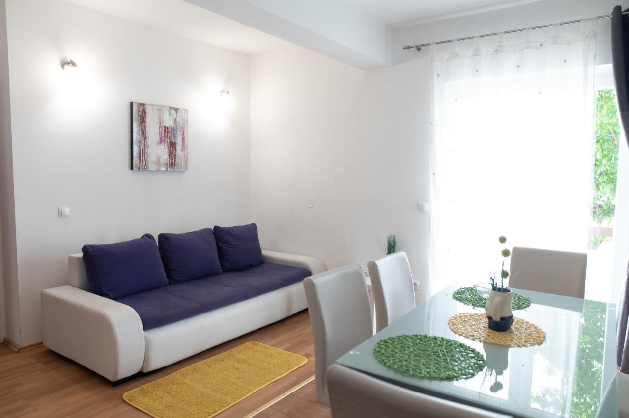 Villa Fjaba - By The Sea - With The Big Terraces & Great Sea View 特罗吉尔 外观 照片