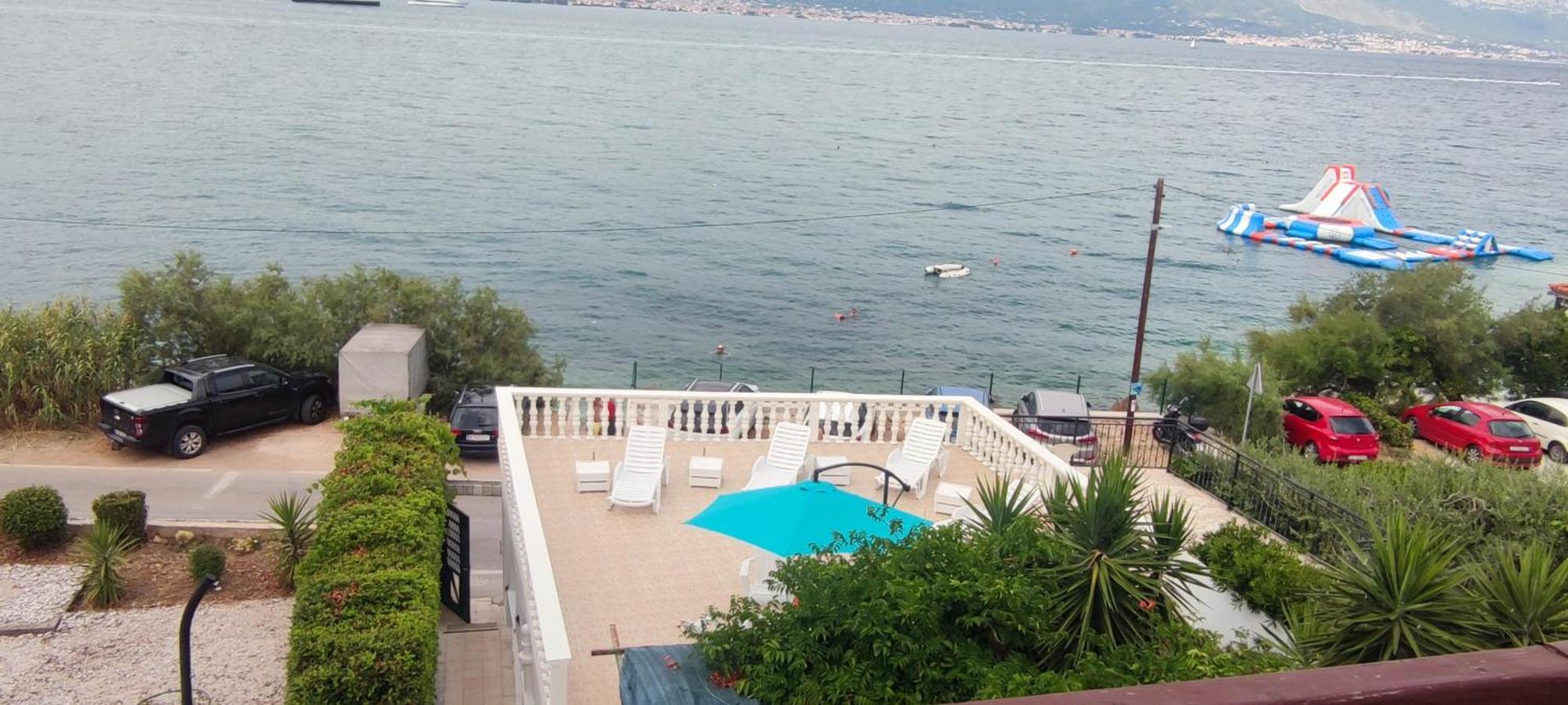 Villa Fjaba - By The Sea - With The Big Terraces & Great Sea View 特罗吉尔 外观 照片
