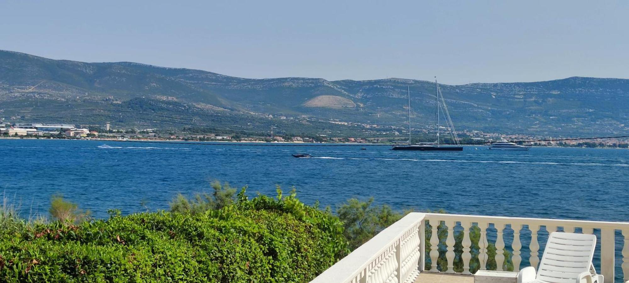 Villa Fjaba - By The Sea - With The Big Terraces & Great Sea View 特罗吉尔 外观 照片